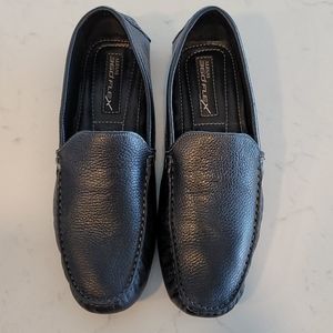 All Black slip-on loafers